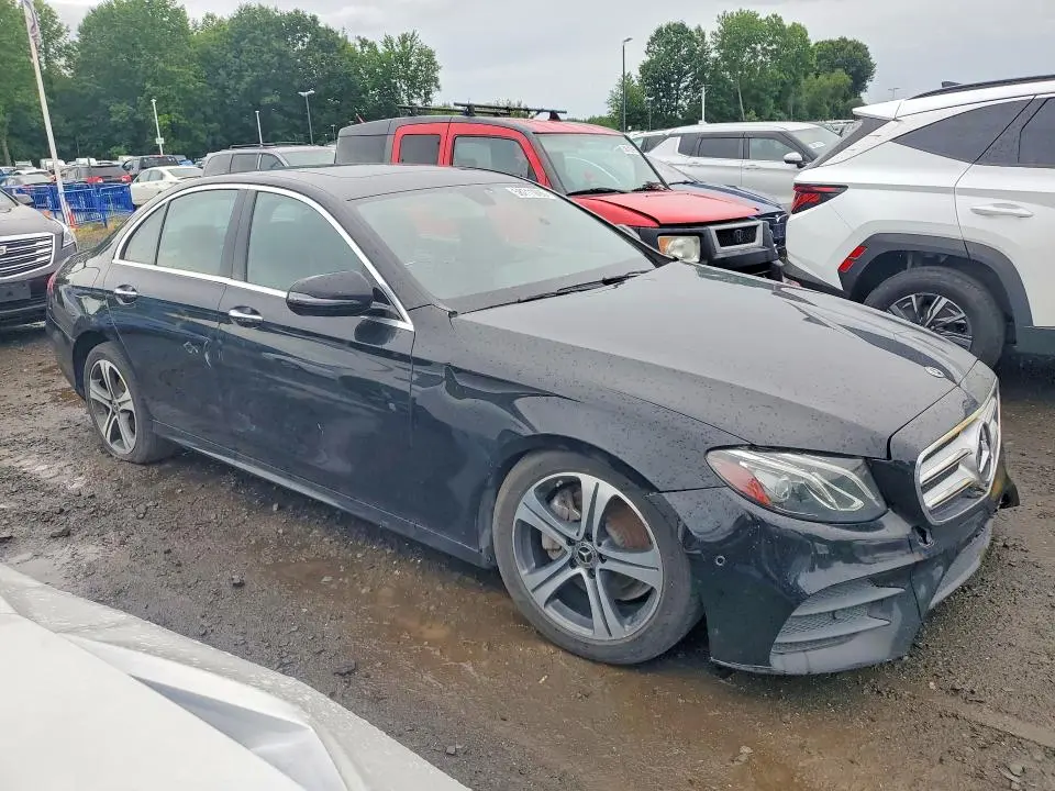 2018 MERCEDES-BENZ E 300  