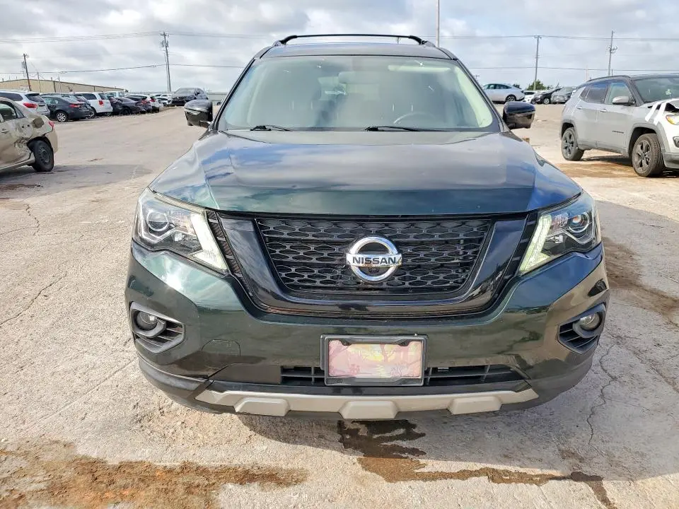 2019 NISSAN PATHFINDER SL  