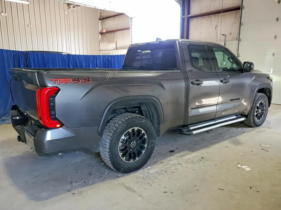 2023 TOYOTA TUNDRA SR5  