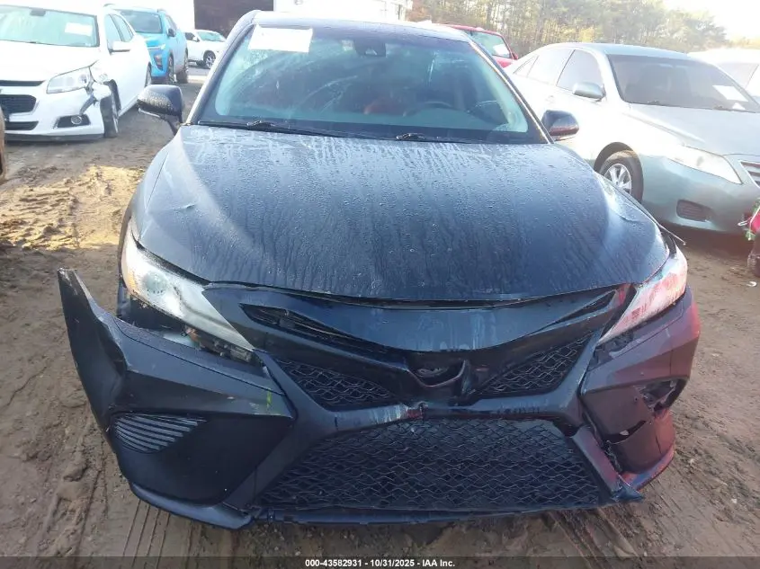 2019 TOYOTA CAMRY XSE