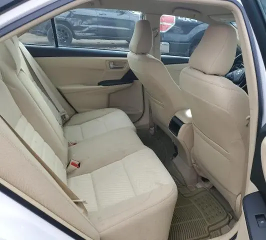 2015 TOYOTA CAMRY LE  