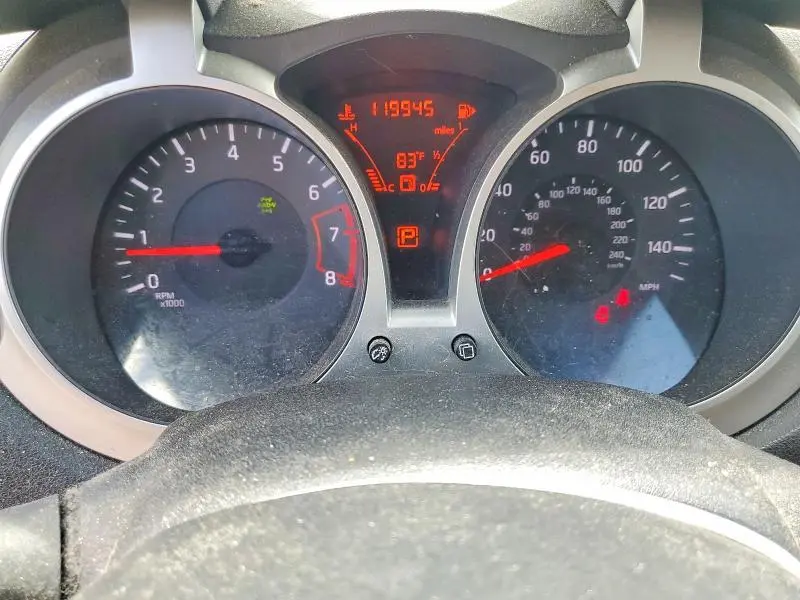 2012 NISSAN JUKE S  