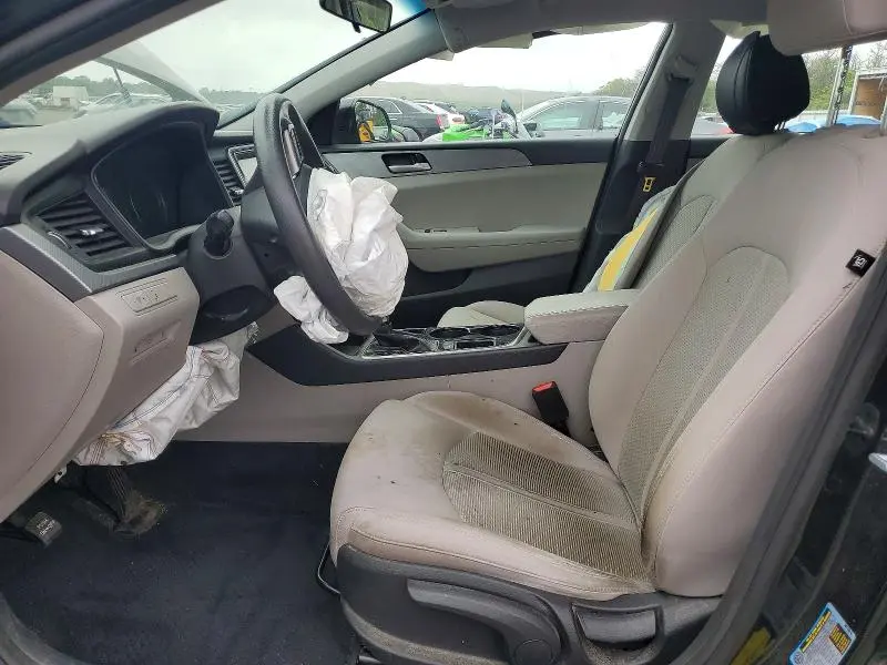 2018 HYUNDAI SONATA SE  