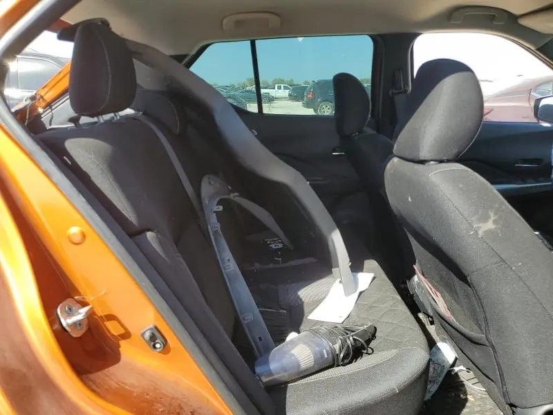 2020 NISSAN KICKS SV  