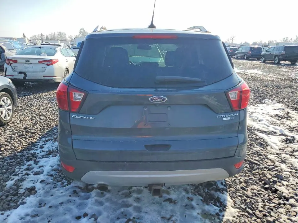 2019 FORD ESCAPE TITANIUM  