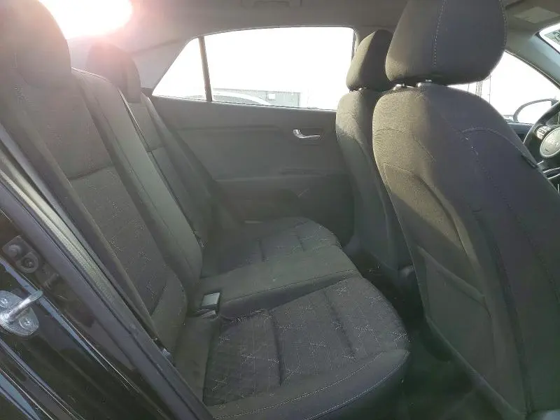 2023 KIA RIO LX  