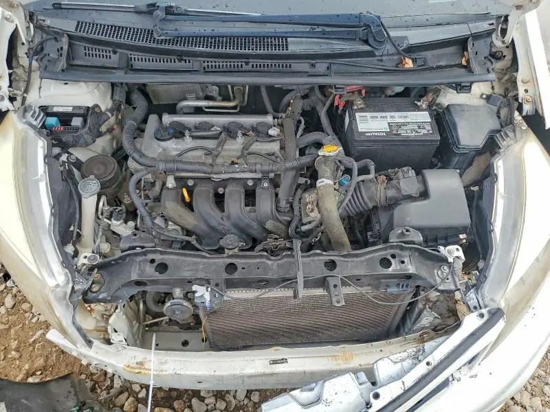 2013 TOYOTA YARIS 3-DOOR LE  
