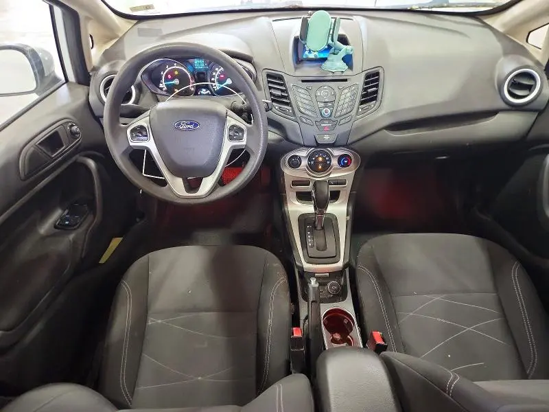 2018 FORD FIESTA SE  