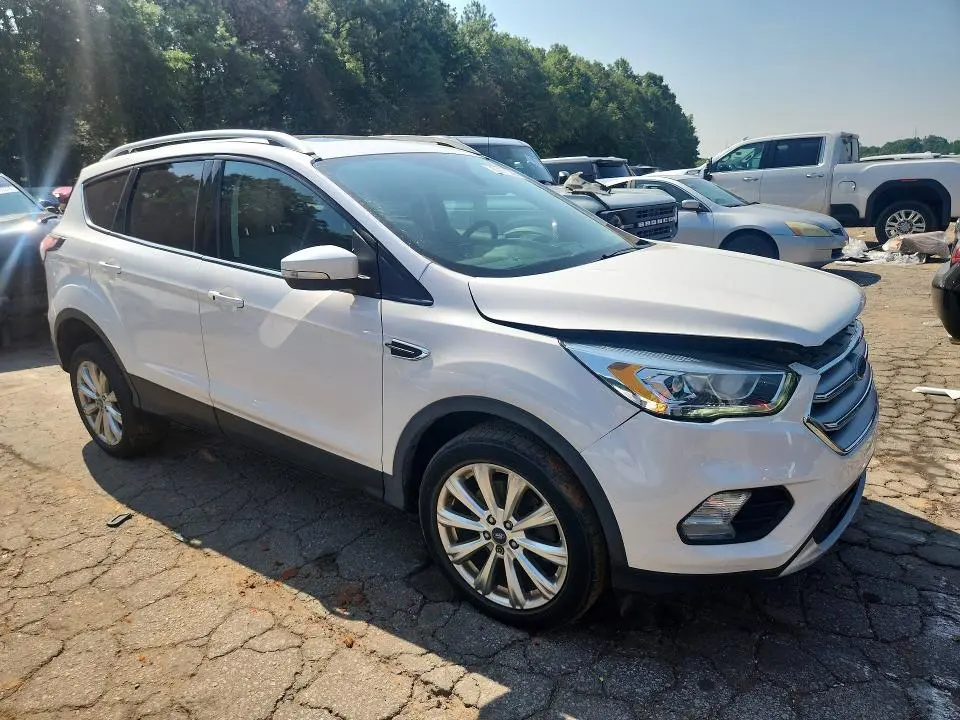 2017 FORD ESCAPE TITANIUM  