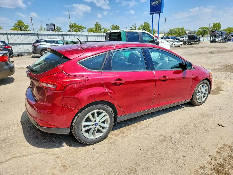 2016 FORD FOCUS SE  