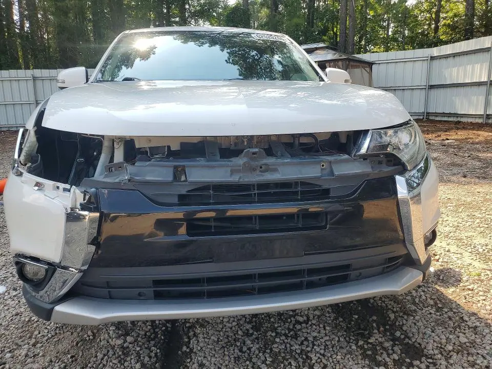 2017 MITSUBISHI OUTLANDER SE  