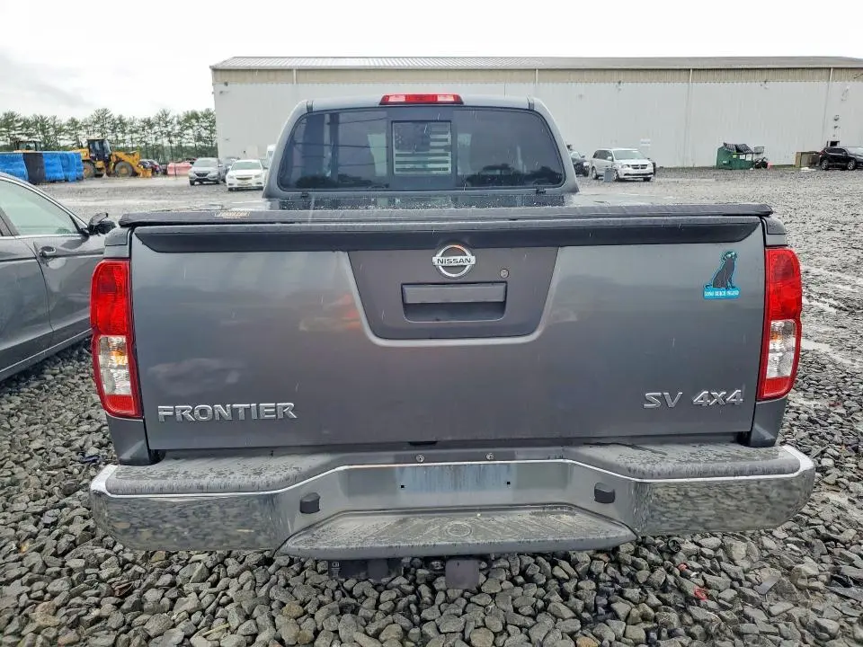 2017 NISSAN FRONTIER SV V6  