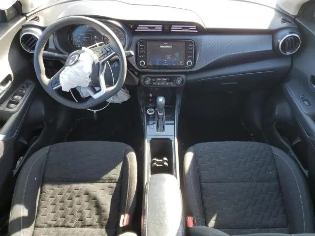 2021 NISSAN KICKS SV  