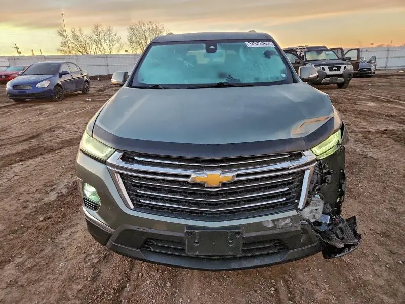 2022 CHEVROLET TRAVERSE LT  