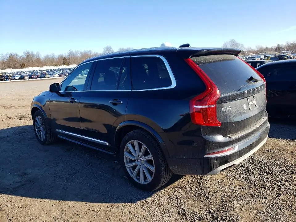 2016 VOLVO XC90 T6  