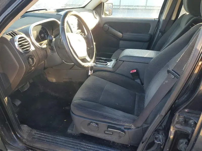 2010 FORD EXPLORER XLT  