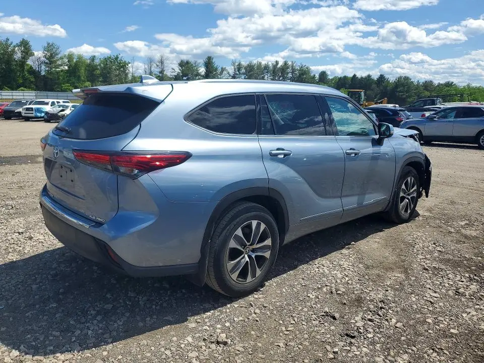 2020 TOYOTA HIGHLANDER XLE  