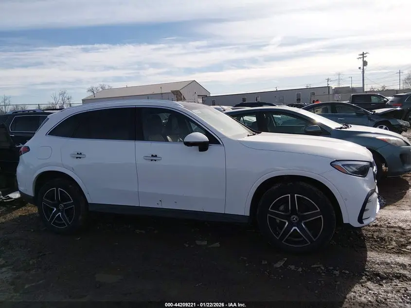 2025 MERCEDES-BENZ GLC 300 4MATIC SUV