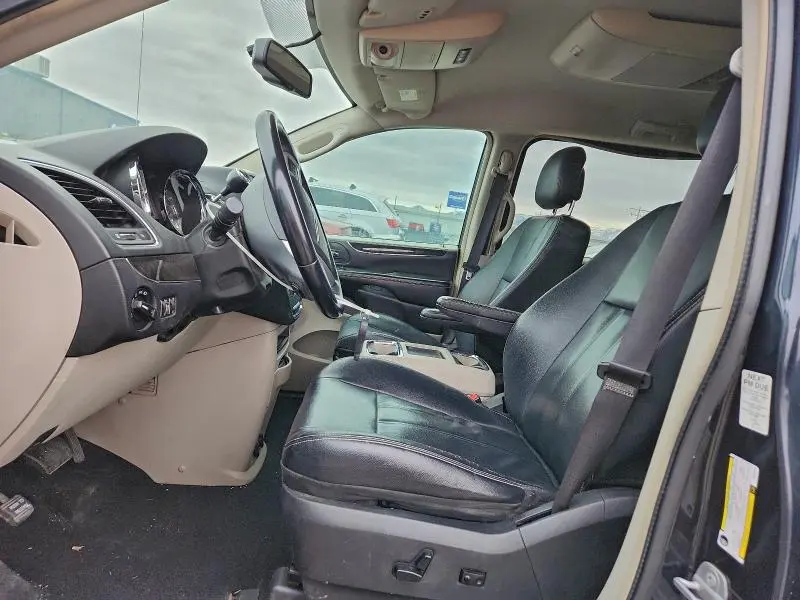 2014 CHRYSLER TOWN & COUNTRY TOURING  