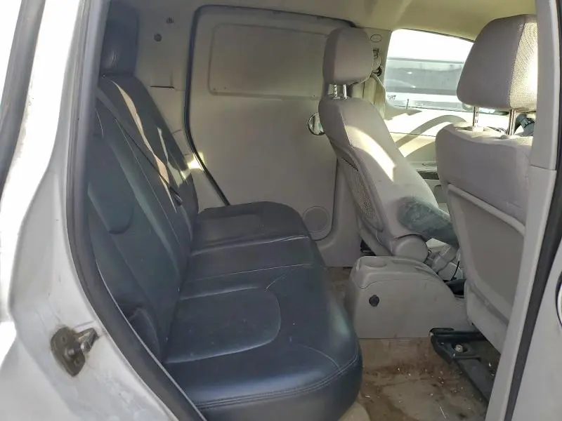 2011 CHEVROLET HHR PANEL LS  