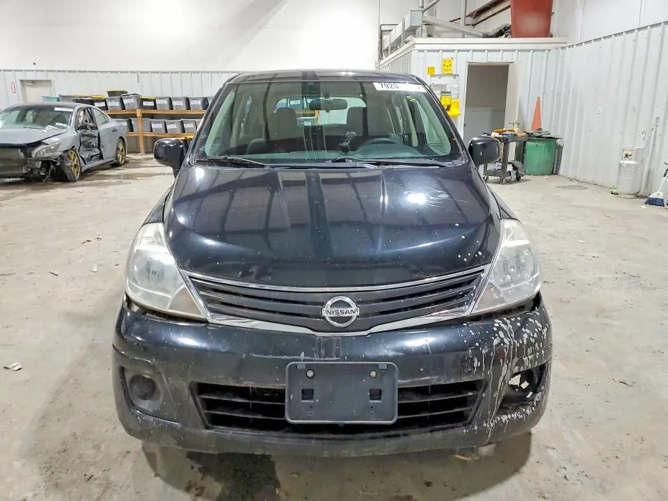 2011 NISSAN VERSA 1.8 S  