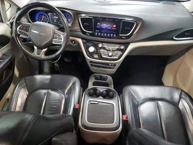 2017 CHRYSLER PACIFICA TOURING L PLUS  