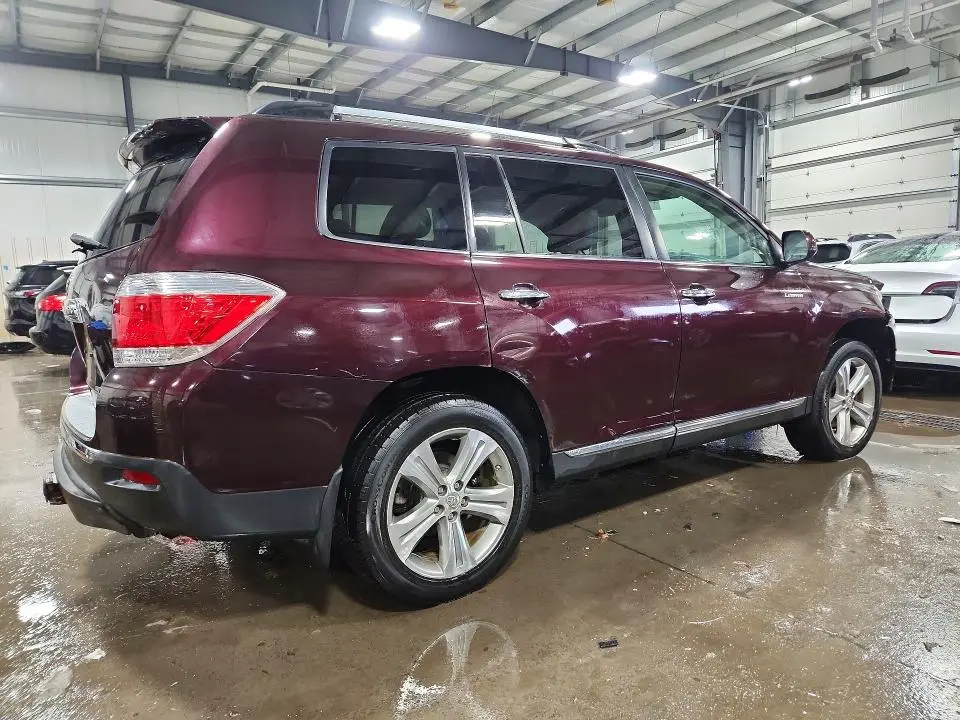 2011 TOYOTA HIGHLANDER LIMITED  