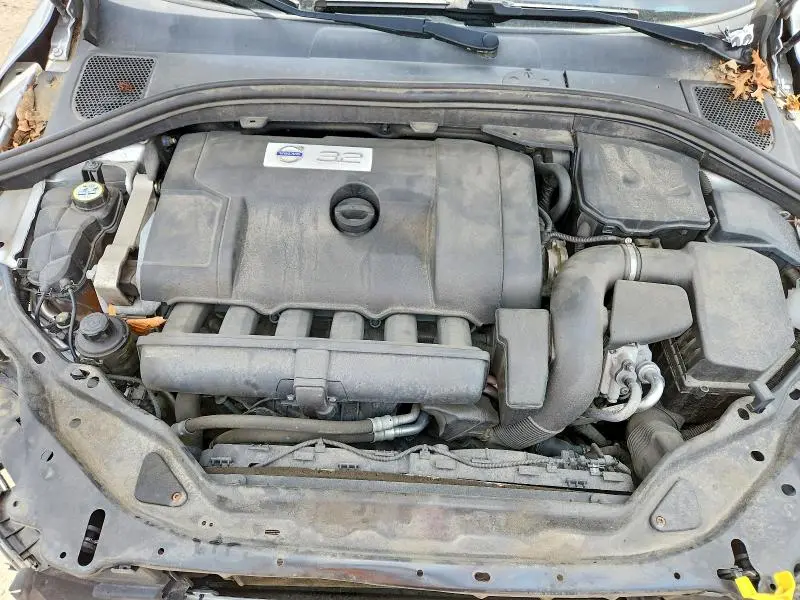 2014 VOLVO XC60 3.2  