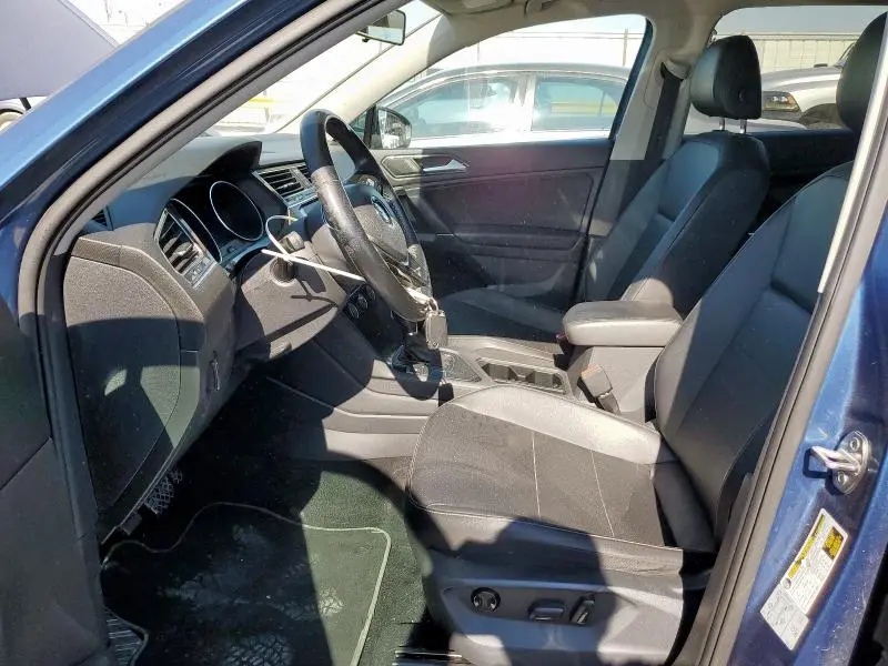 2018 VOLKSWAGEN TIGUAN SE  