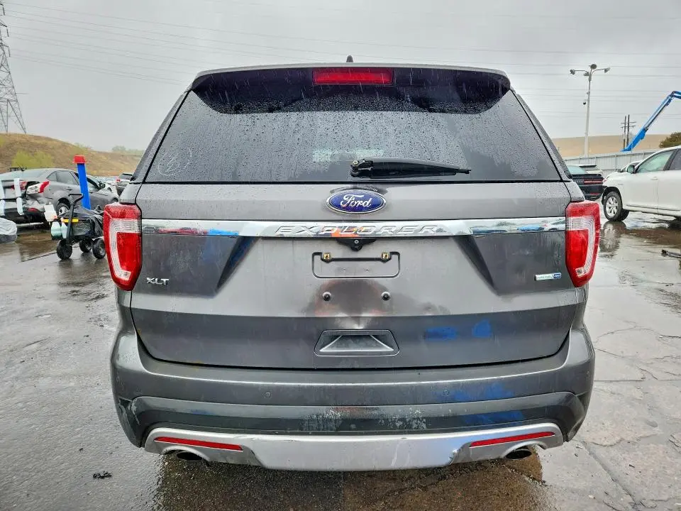 2016 FORD EXPLORER XLT  