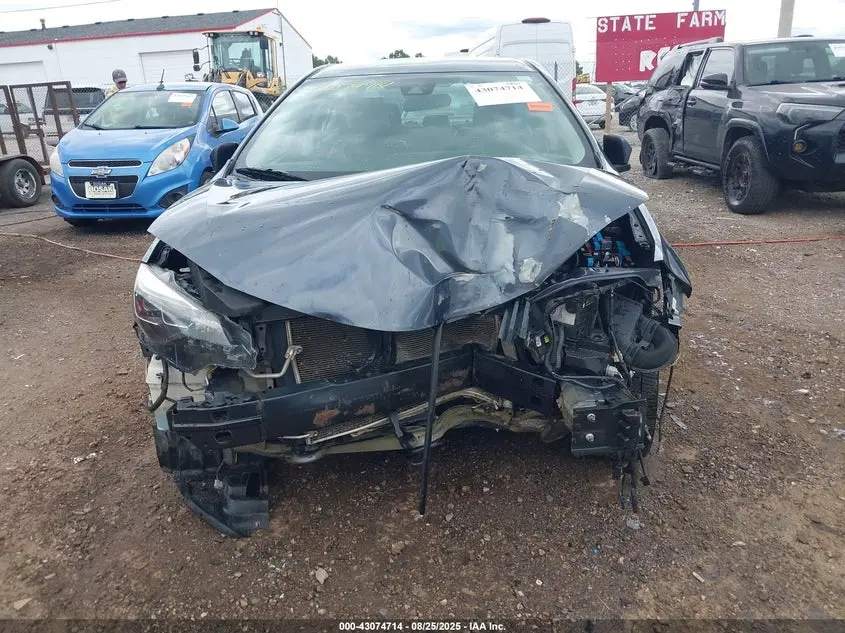 2018 TOYOTA COROLLA SE