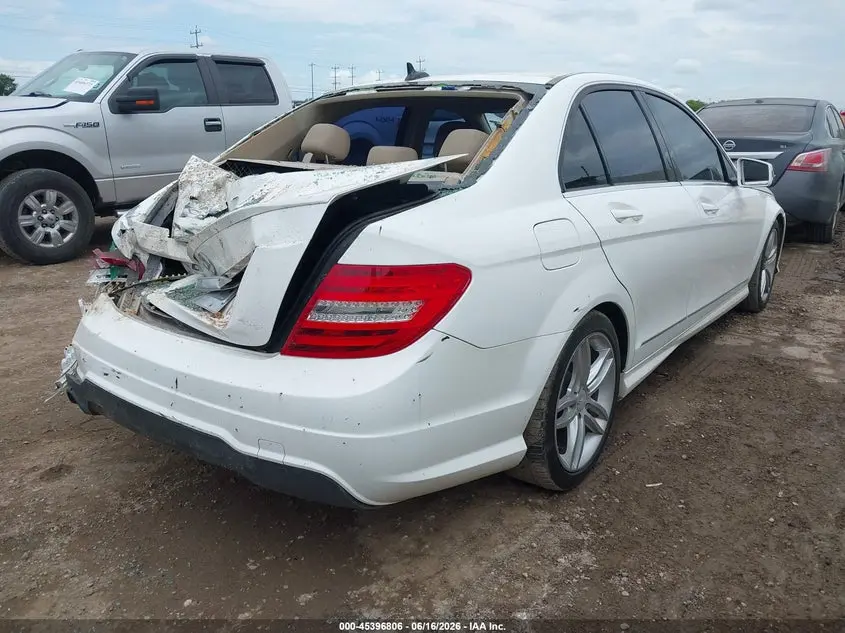 2014 MERCEDES-BENZ C 250 SPORT