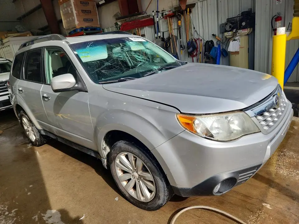 2011 SUBARU FORESTER LIMITED  