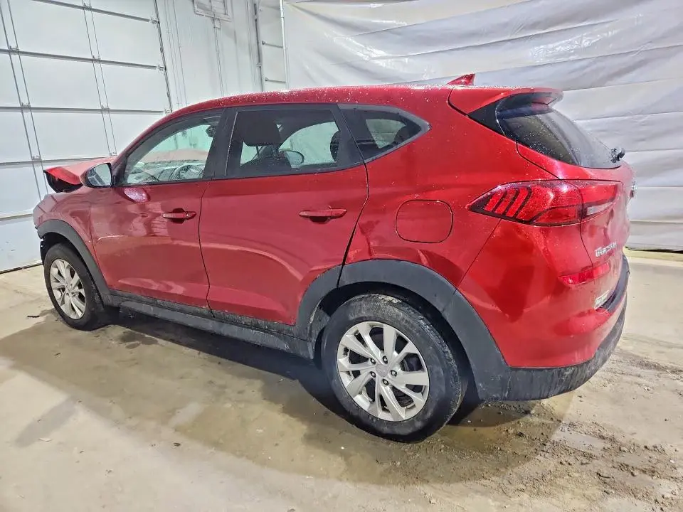 2021 HYUNDAI TUCSON SE  