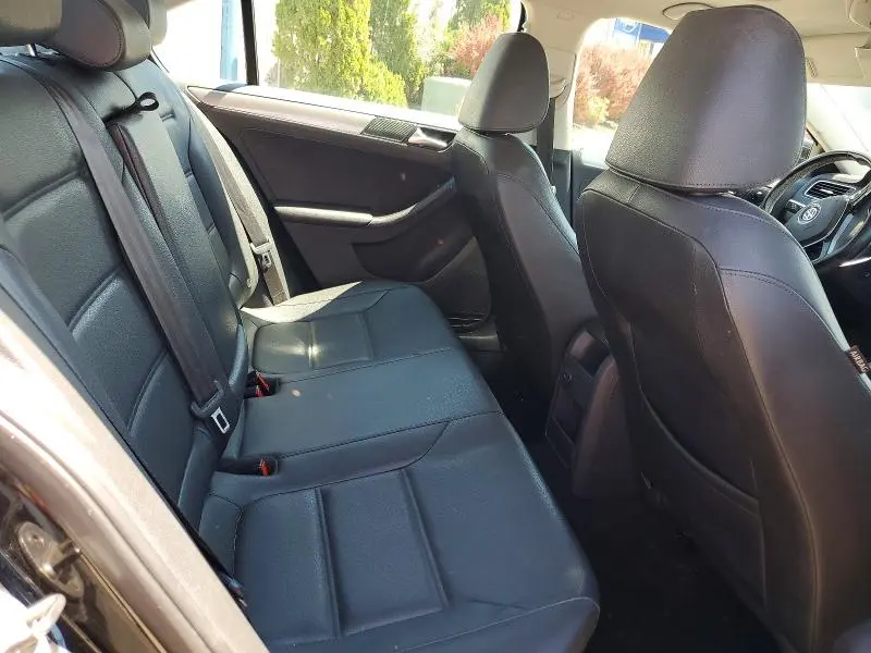 2017 VOLKSWAGEN JETTA SE  