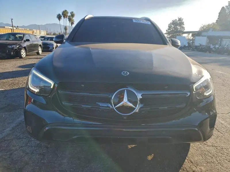 2021 MERCEDES-BENZ GLC 300  