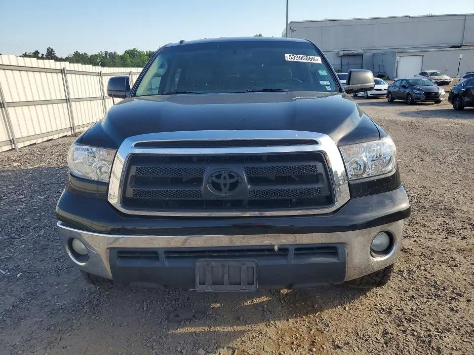 2010 TOYOTA TUNDRA CREWMAX SR5  