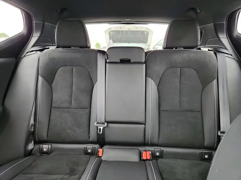 2022 VOLVO XC40 P8 RECHARGE ULTIMATE  