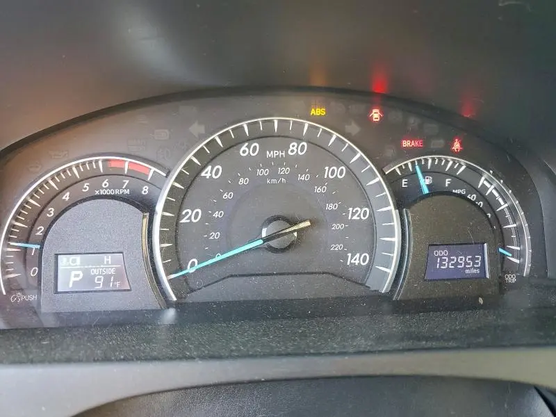 2012 TOYOTA CAMRY SE  