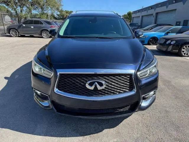 2020 INFINITI QX60 LUXE  