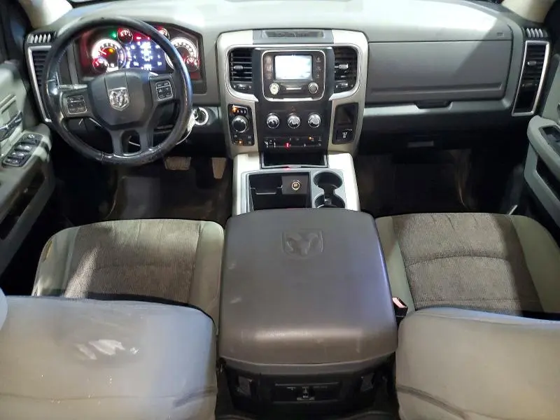 2014 RAM 1500 SLT  