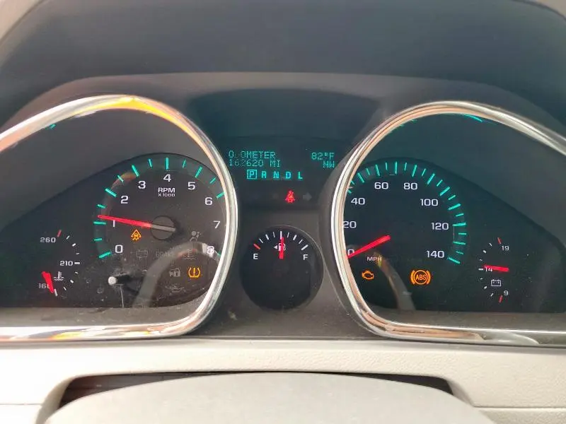 2010 CHEVROLET TRAVERSE LT  