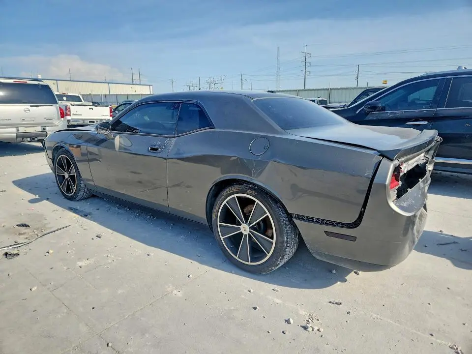 2010 DODGE CHALLENGER SE  