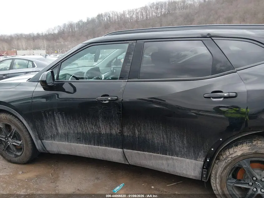 2023 CHEVROLET BLAZER AWD 2LT