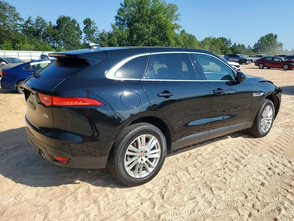 2020 JAGUAR F-PACE PRESTIGE  