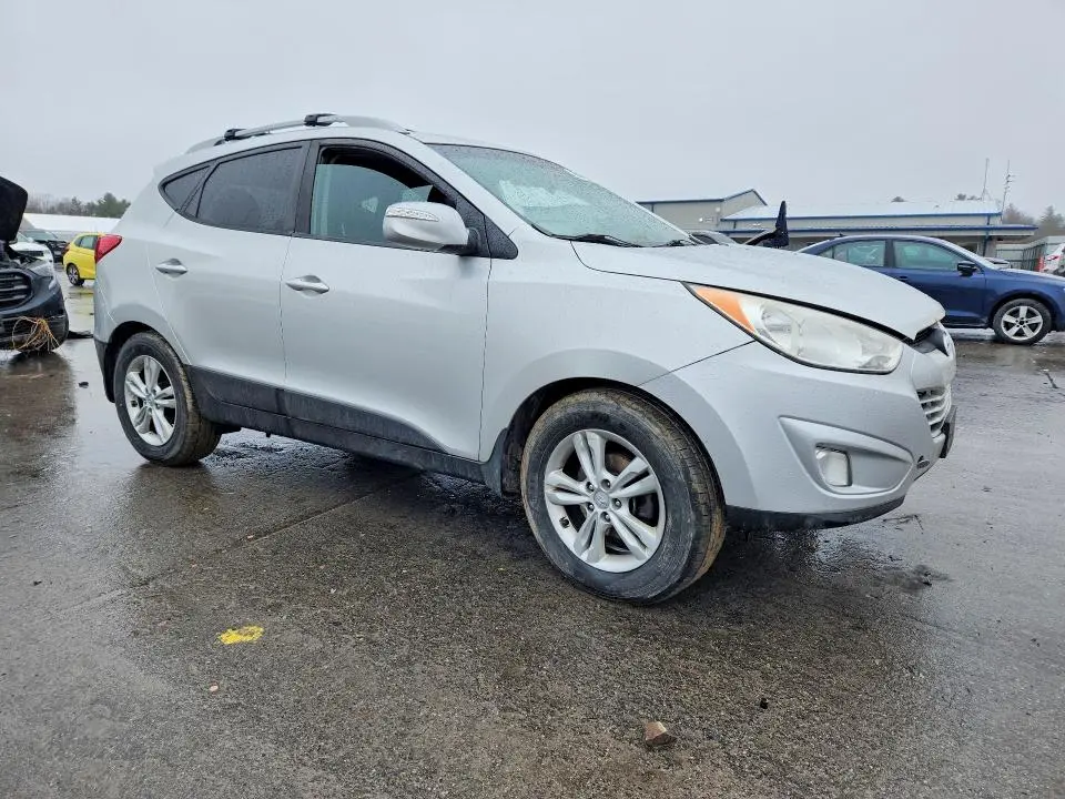 2013 HYUNDAI TUCSON GLS  