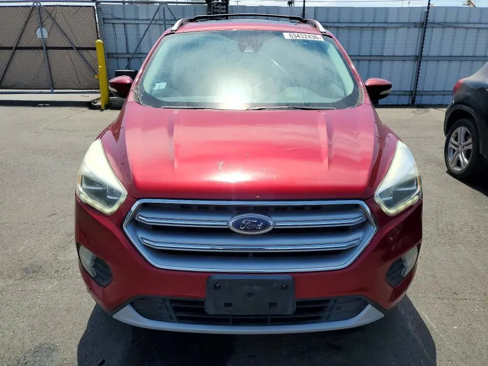 2017 FORD ESCAPE TITANIUM  