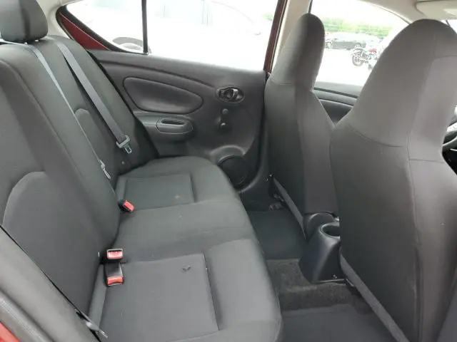 2016 NISSAN VERSA S