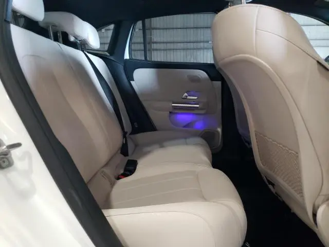 2026 MERCEDES-BENZ GLA 250  