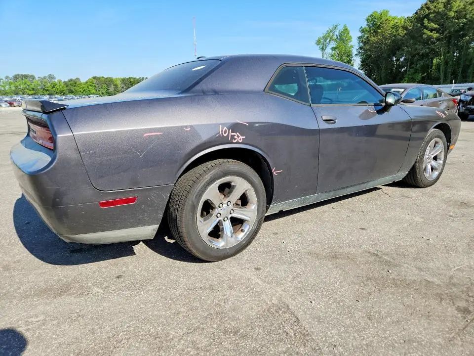 2014 DODGE CHALLENGER SXT  